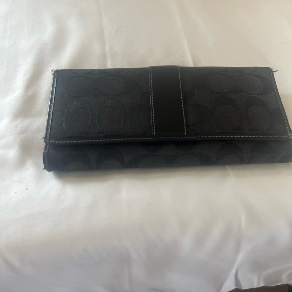COACH Women's Folded Wallet Bi-fold Canvas Black signature  Pattern